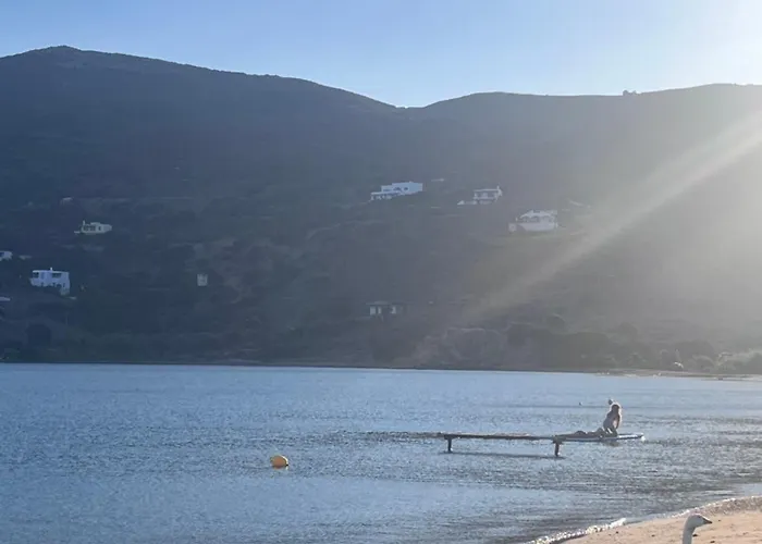 Sea Senses Andros - A Beachfront Retreat ガブリオン